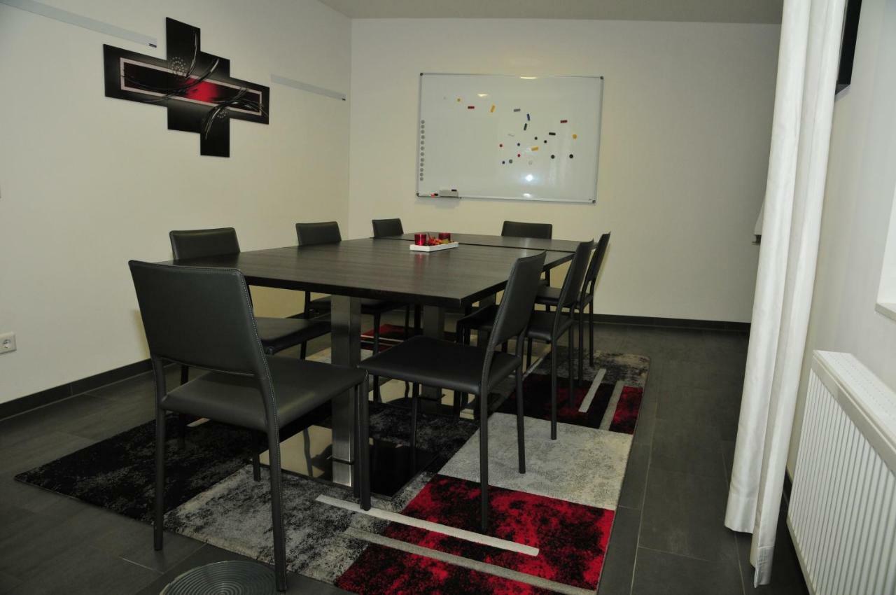Hotel Sporcher Nest Cadolzburg ภายนอก รูปภาพ