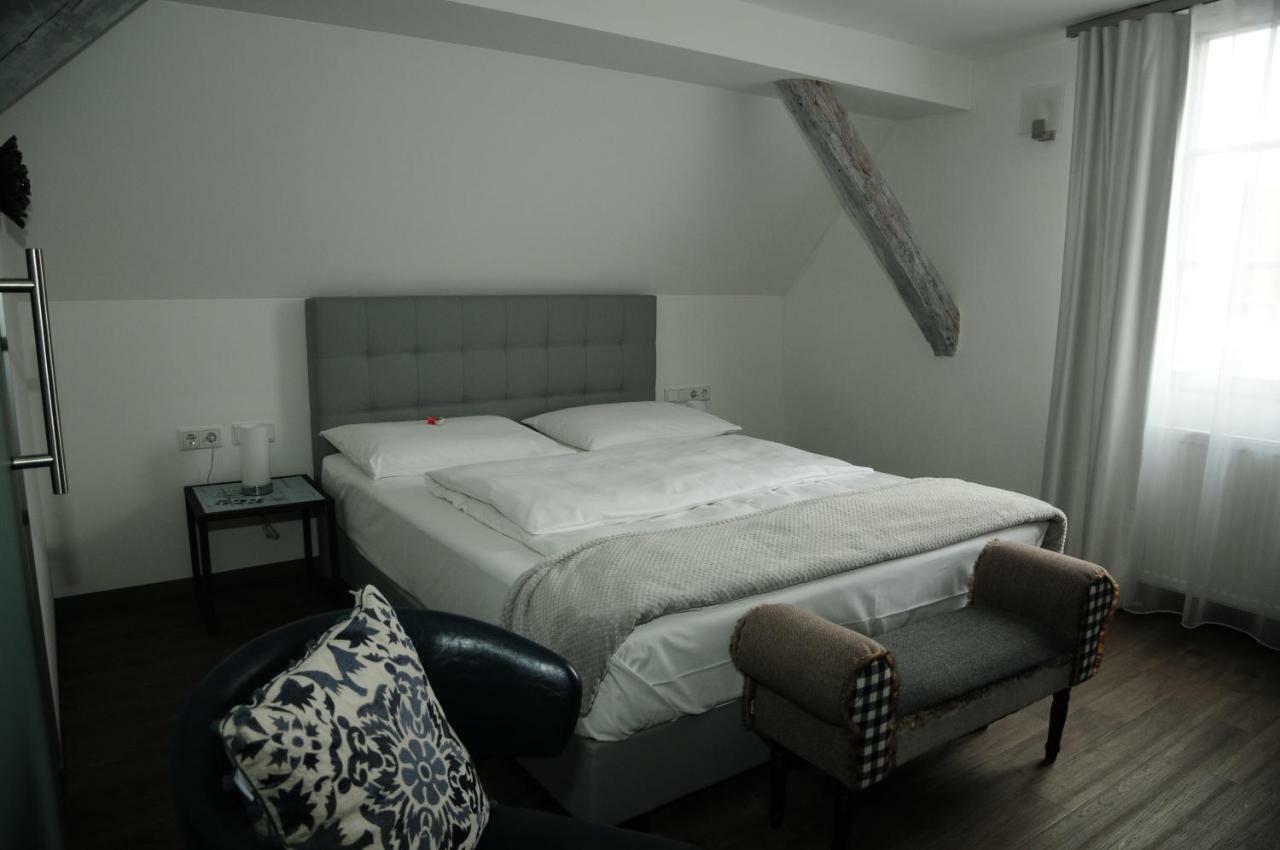 Hotel Sporcher Nest Cadolzburg ภายนอก รูปภาพ
