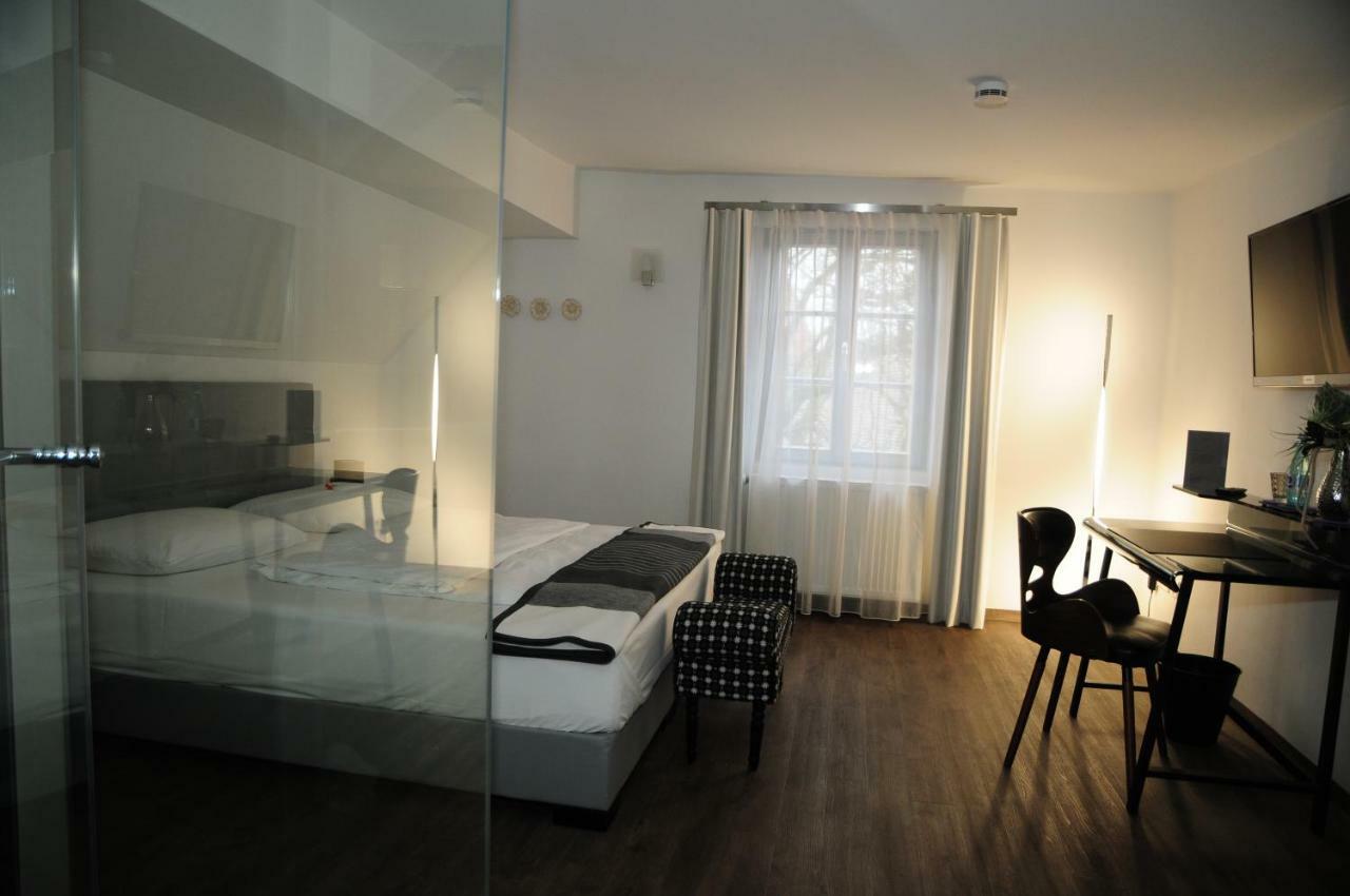 Hotel Sporcher Nest Cadolzburg ภายนอก รูปภาพ